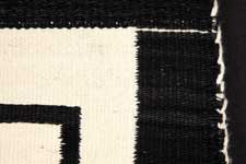 Example of two spirit lines at the upper right corner of a Navajo Rug